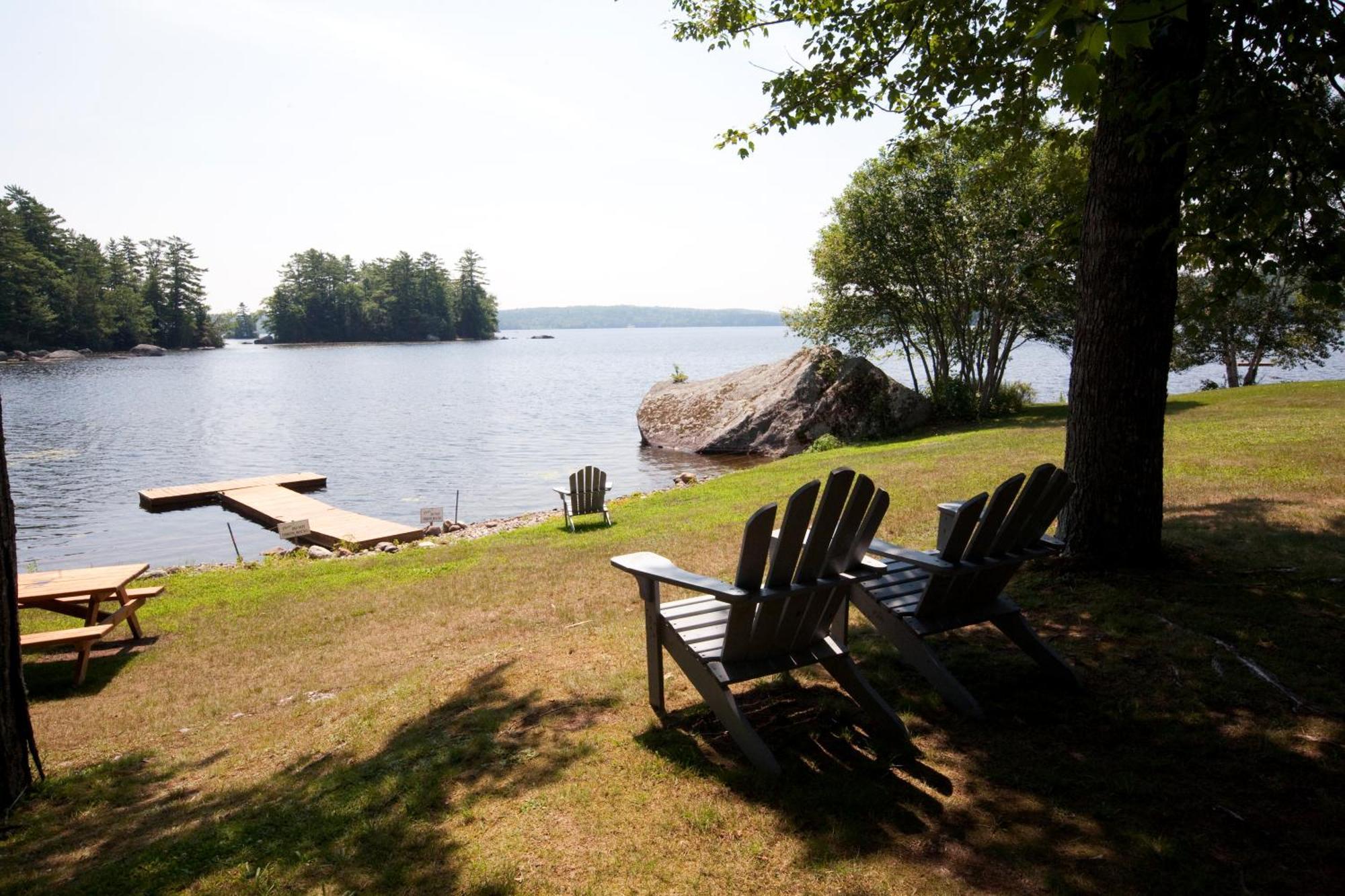 Alamoosook Lakeside Inn Orland Екстериор снимка
