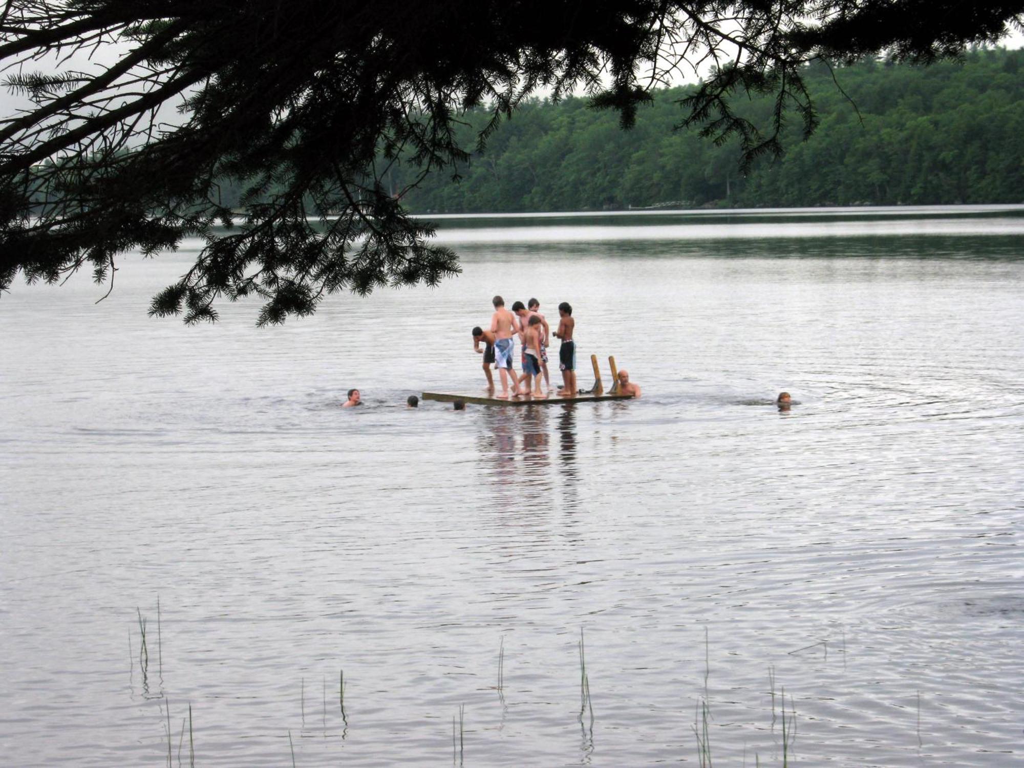 Alamoosook Lakeside Inn Orland Екстериор снимка
