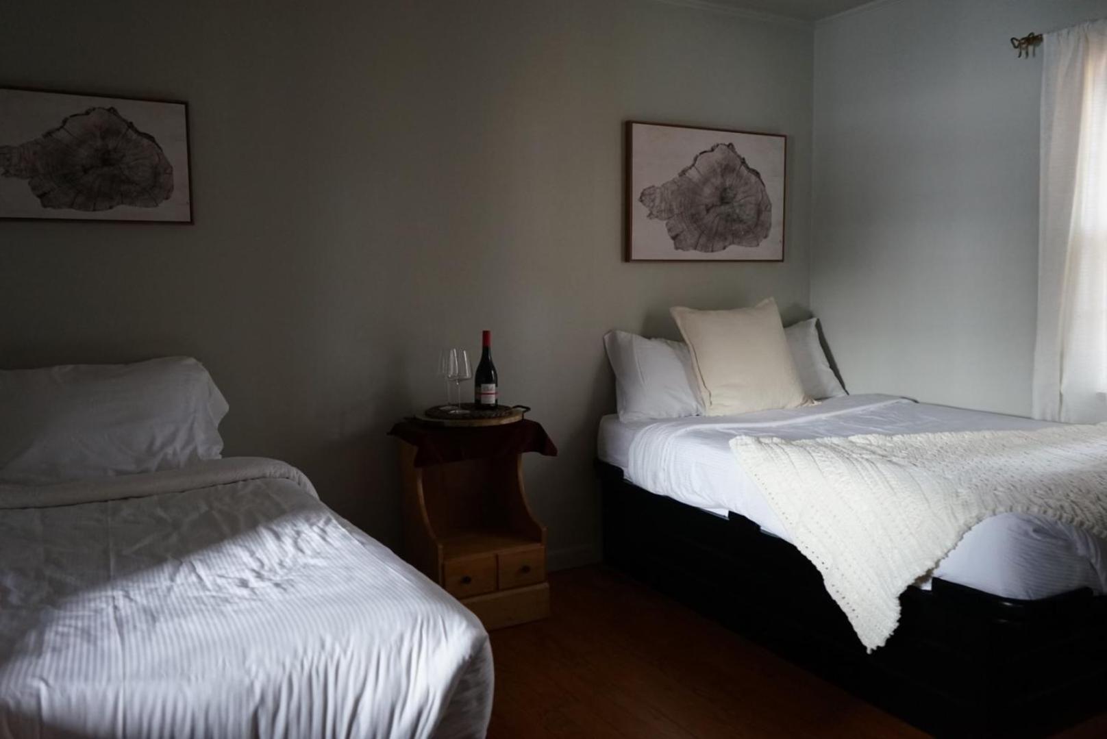 Alamoosook Lakeside Inn Orland Екстериор снимка